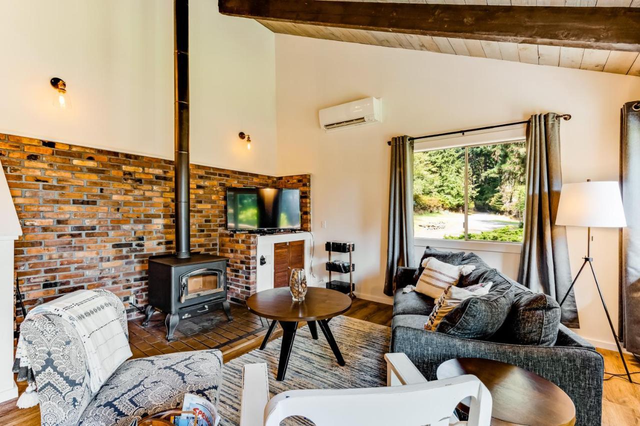 Tall Cedars Cabin By The Water Eastsound Exterior foto